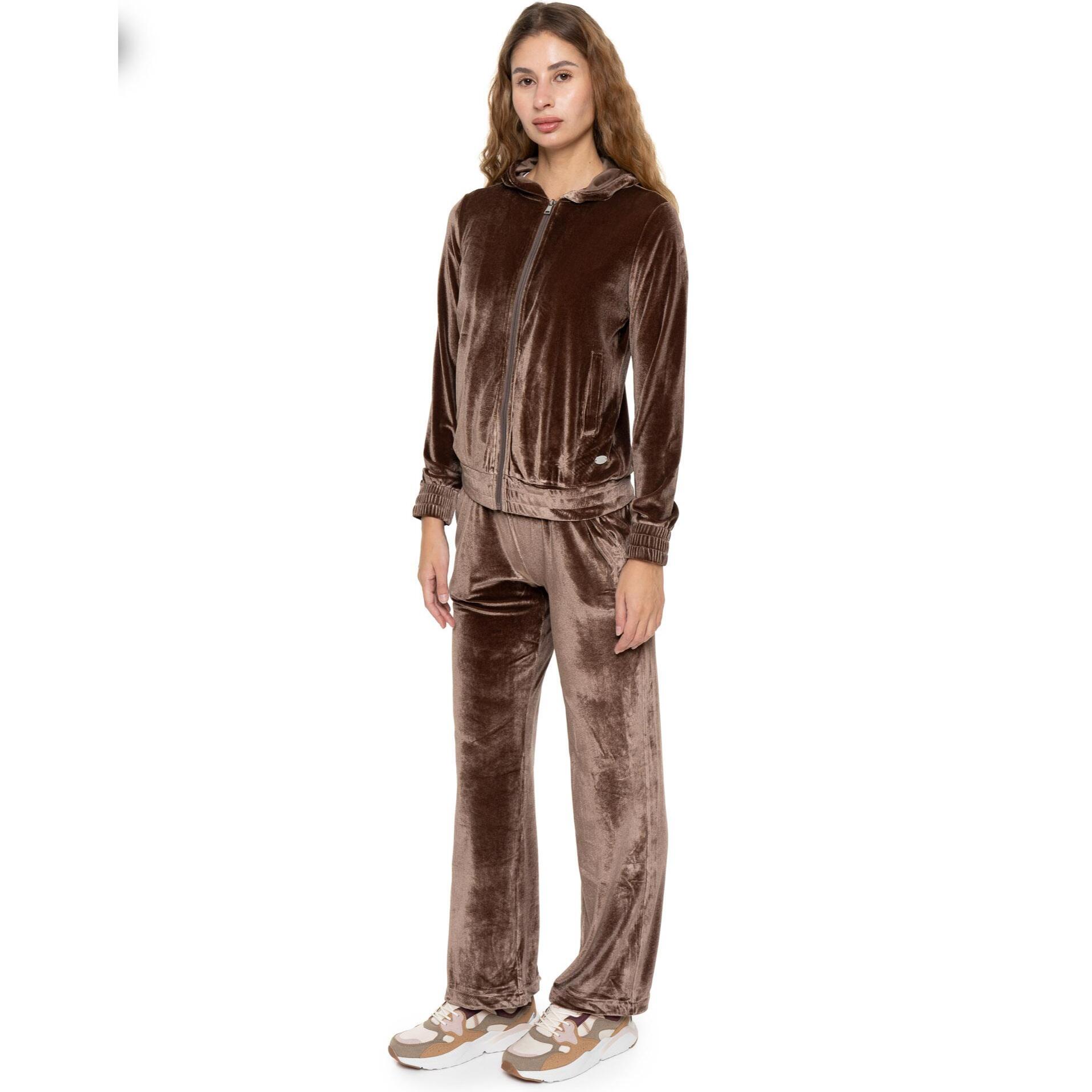 Tuta da donna in ciniglia con cappuccio Leone 1947 Never Without
