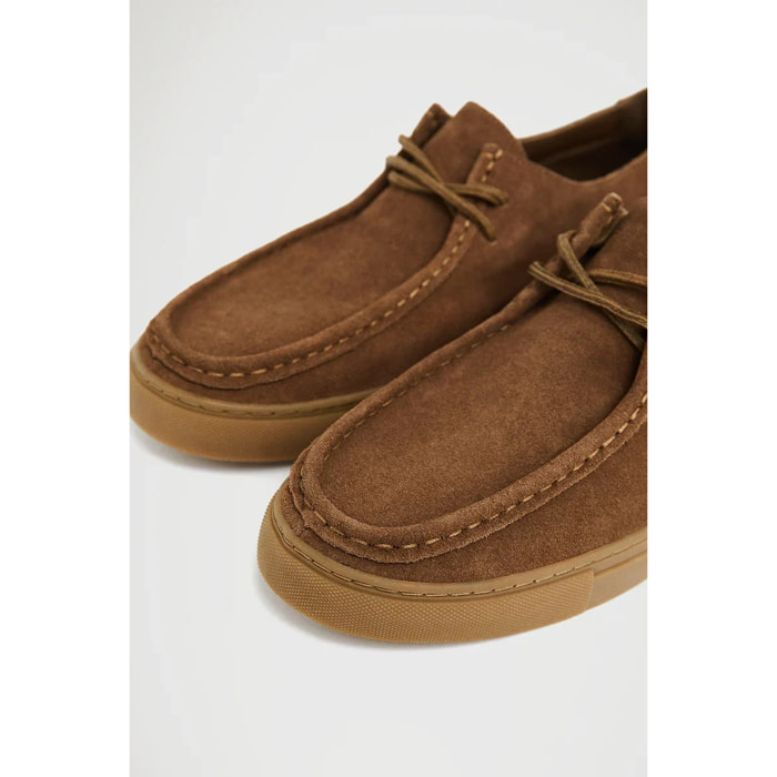 Zapato wallaby Marlon marrón de serraje con logo Polo Club