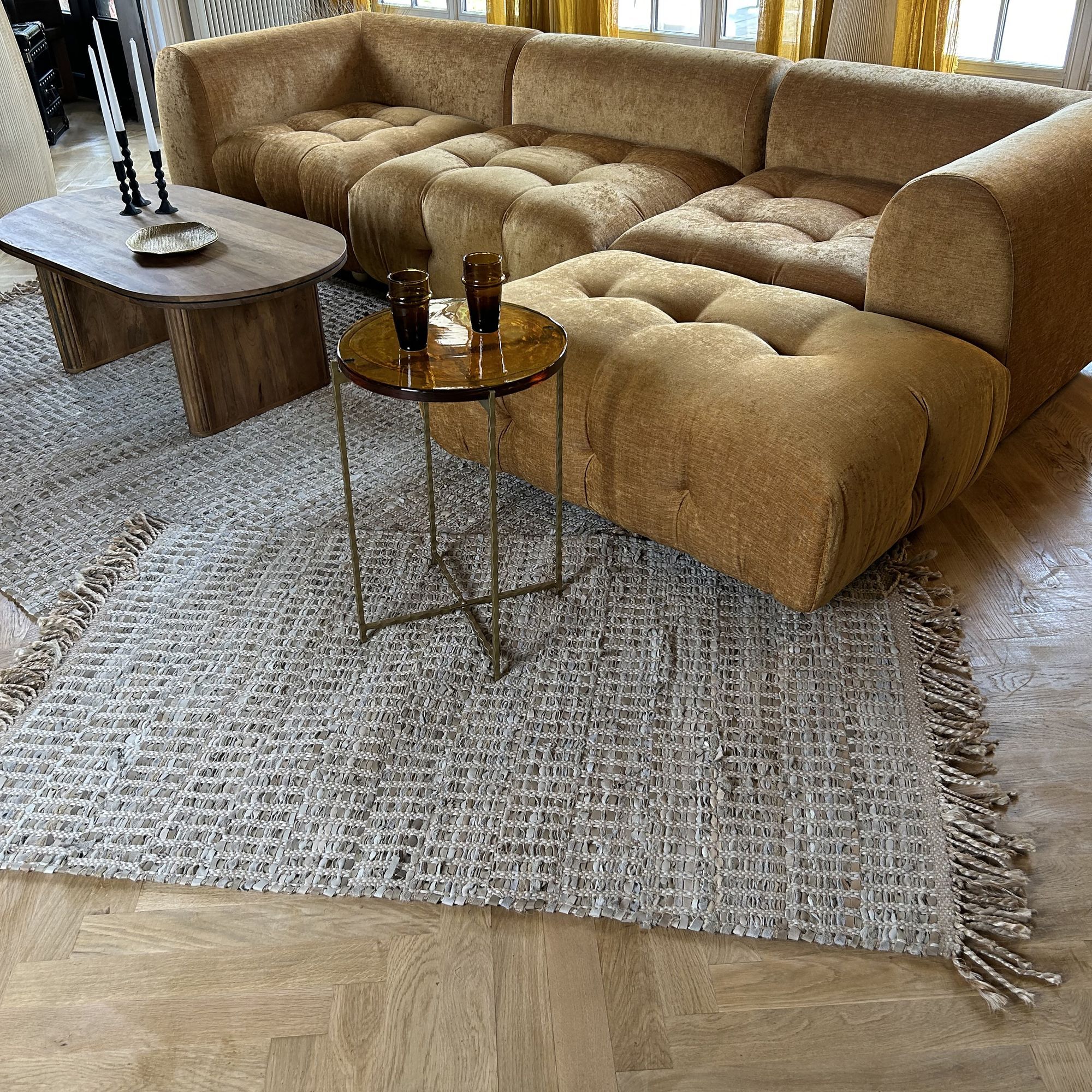 TAPIS EN CUIR JUTE ET COTON TISSE À LA  MAIN TAUPE 90X150CM ALTAY