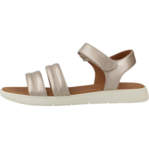 Sandalias Mujer de la marca GEOX  modelo D DANDRA ORO