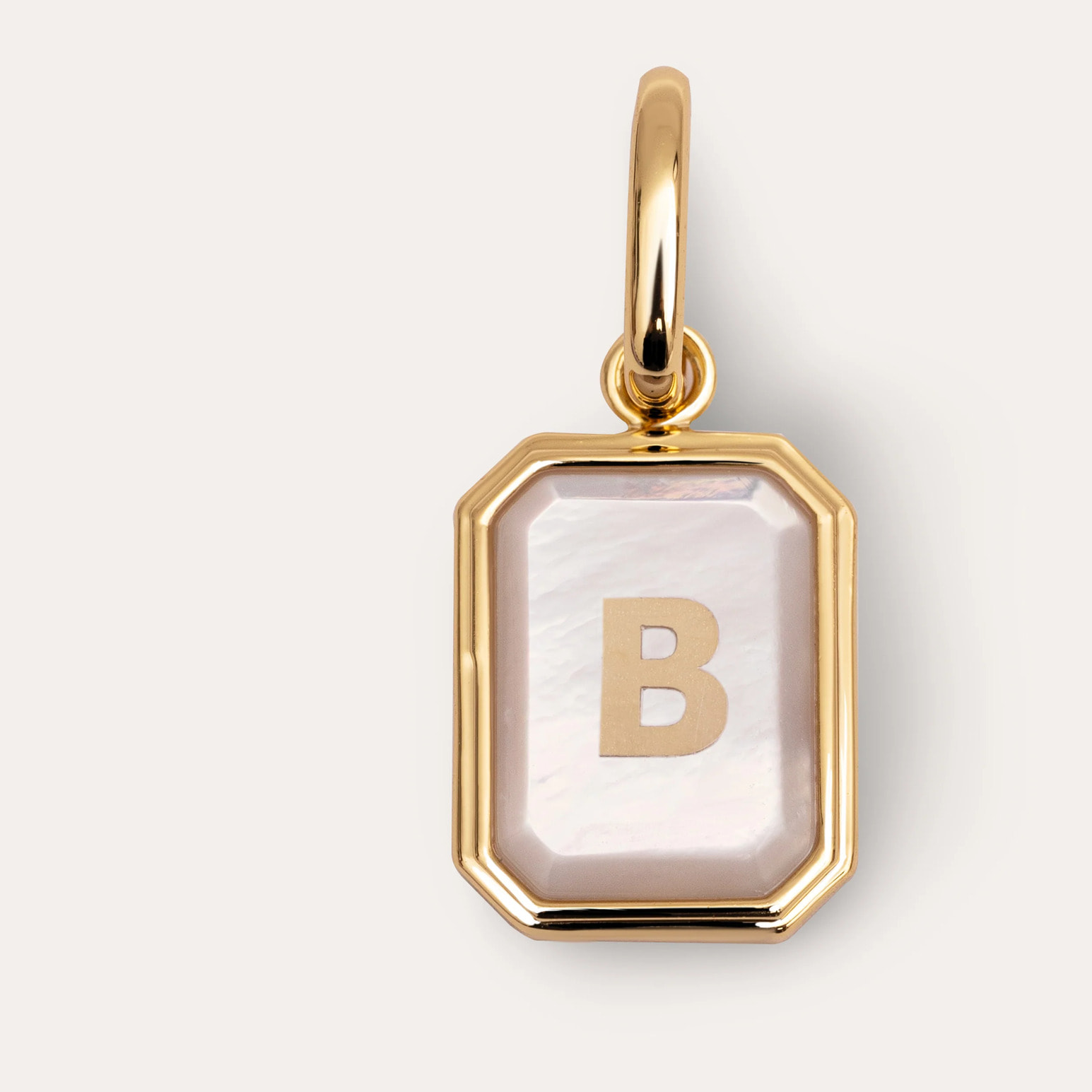Charm Personalized Letter Mother of Pearl Placcato Oro