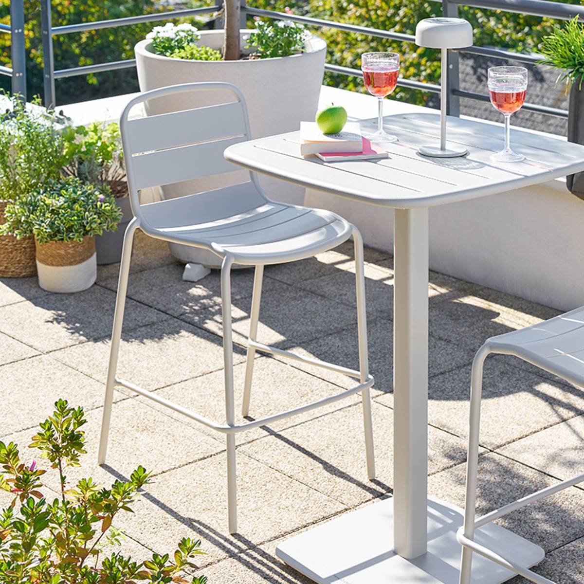 Chaise haute de jardin Alegoria empilable argile