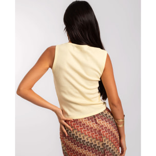 Top de mujer con tirantes asimétricos y nudo