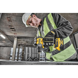 Perceuse-visseuse compacte XR 18V avec 2 Batteries 5 Ah, 1 Chargeur en Coffret TSTAK - DEWALT - DCD800P2T-QW