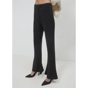 Pantalone flare