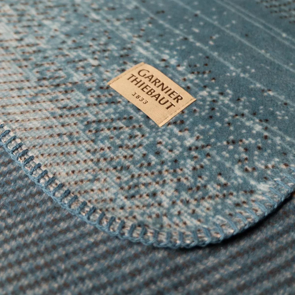 Plaid coton mélangé 415 g/m² motif jacquard bleu beige Sea waves bleu