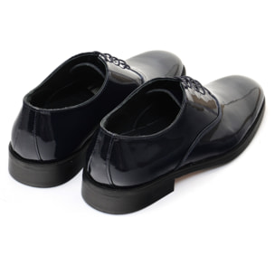 Francsesine stringate in vernice con fondo in cuoio antiscivolo