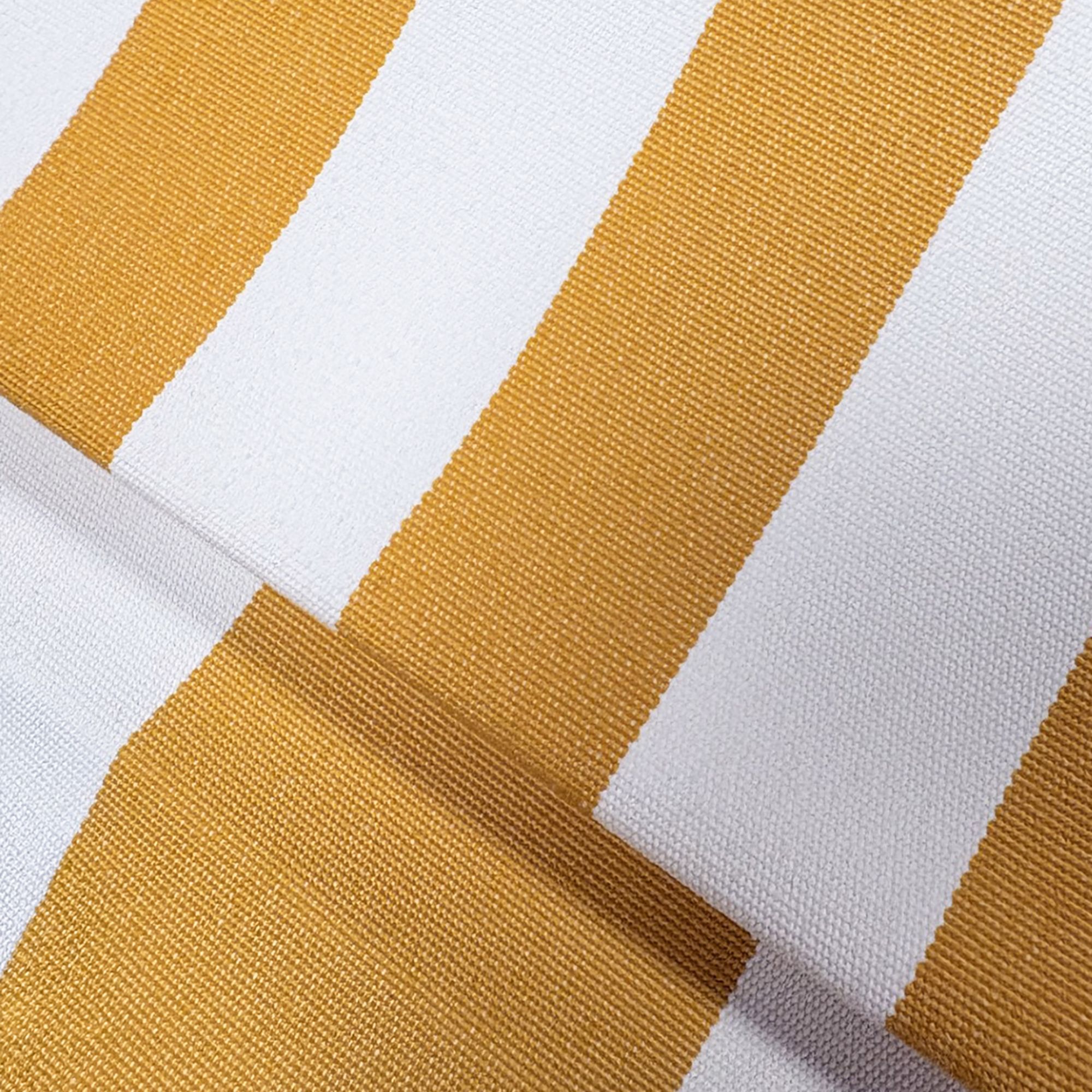 Fauteuil et pouf d'extérieur compressé en tissu à rayures jaunes FLAVIO