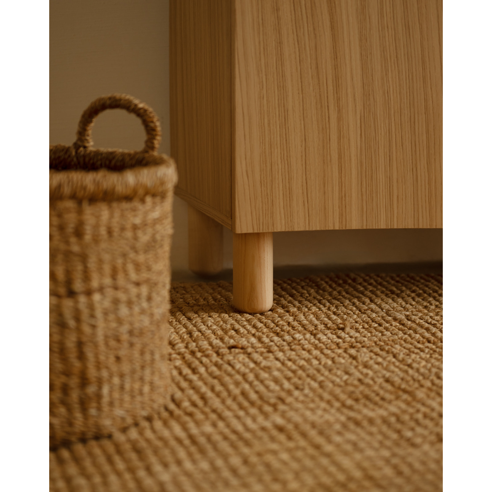 Aparador con 3 puertas de chapa de madera de roble natural de 160x40cm Alto: 85 Largo: 160 Ancho: 40