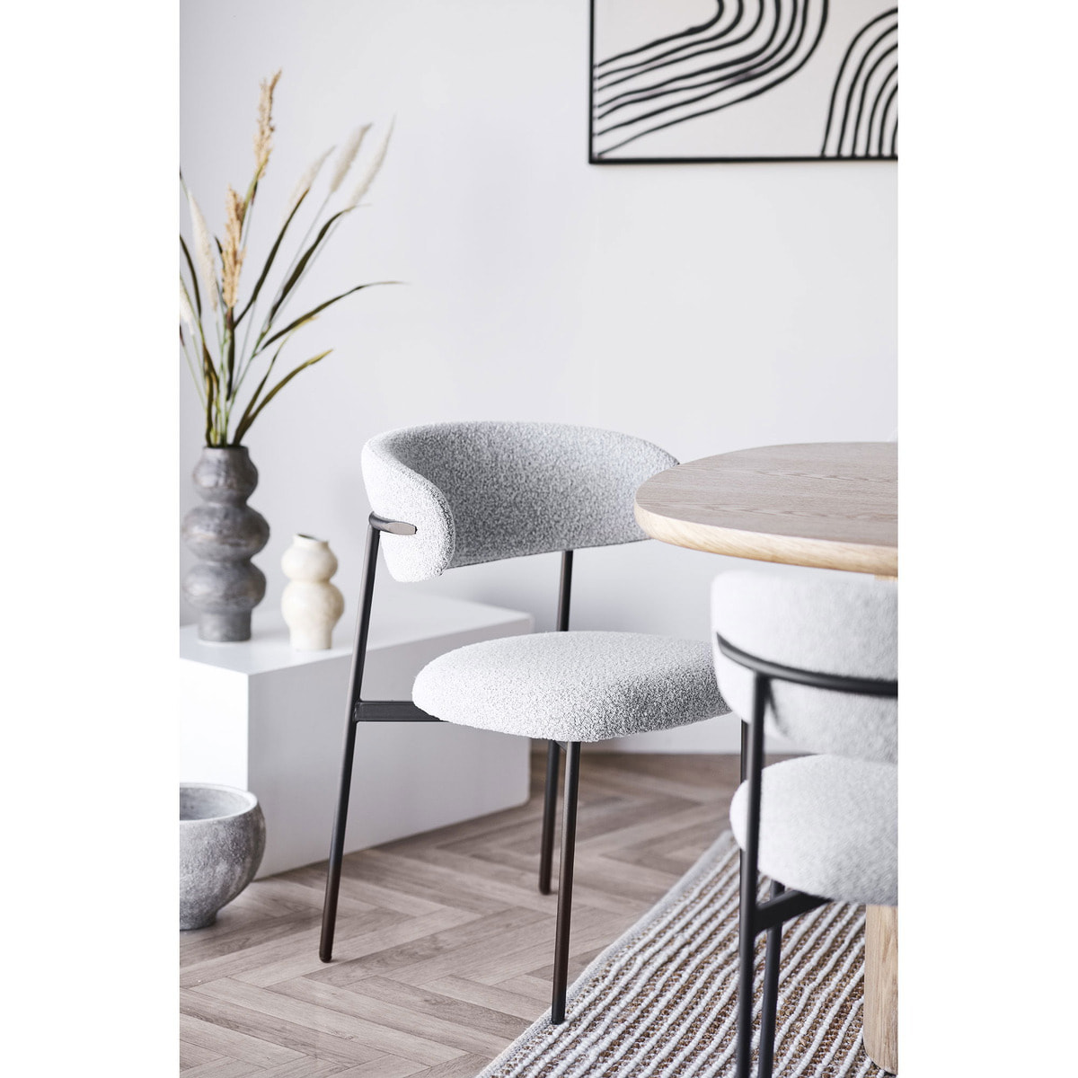 Set 2 sedie da pranzo Mira in Bouclé Sabbia con Gambe Nere