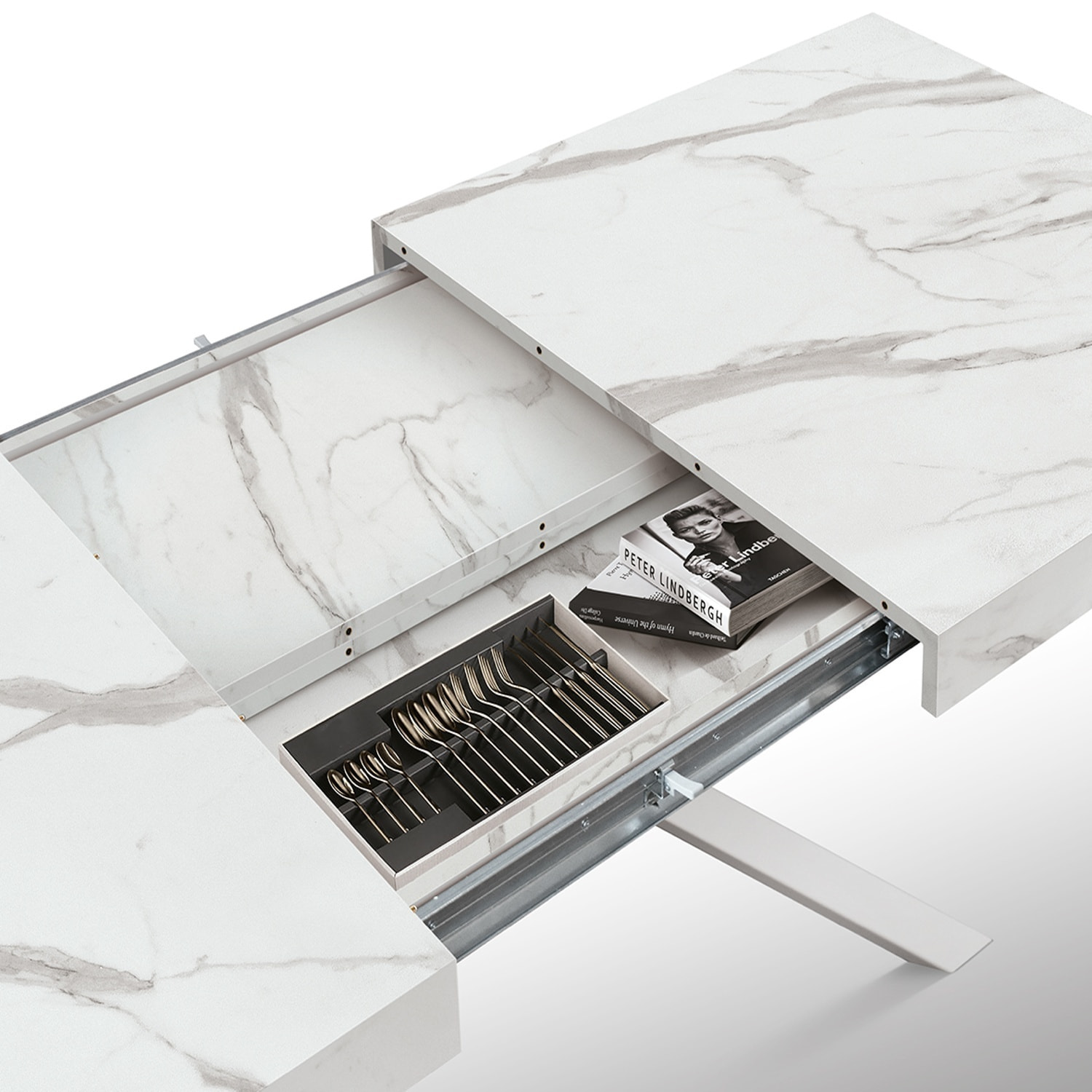 Tavolo FORTE DEI MARMI in legno, finitura bianco statuario e base in metallo bianco, allungabile 160x90 cm - 240x90 cm