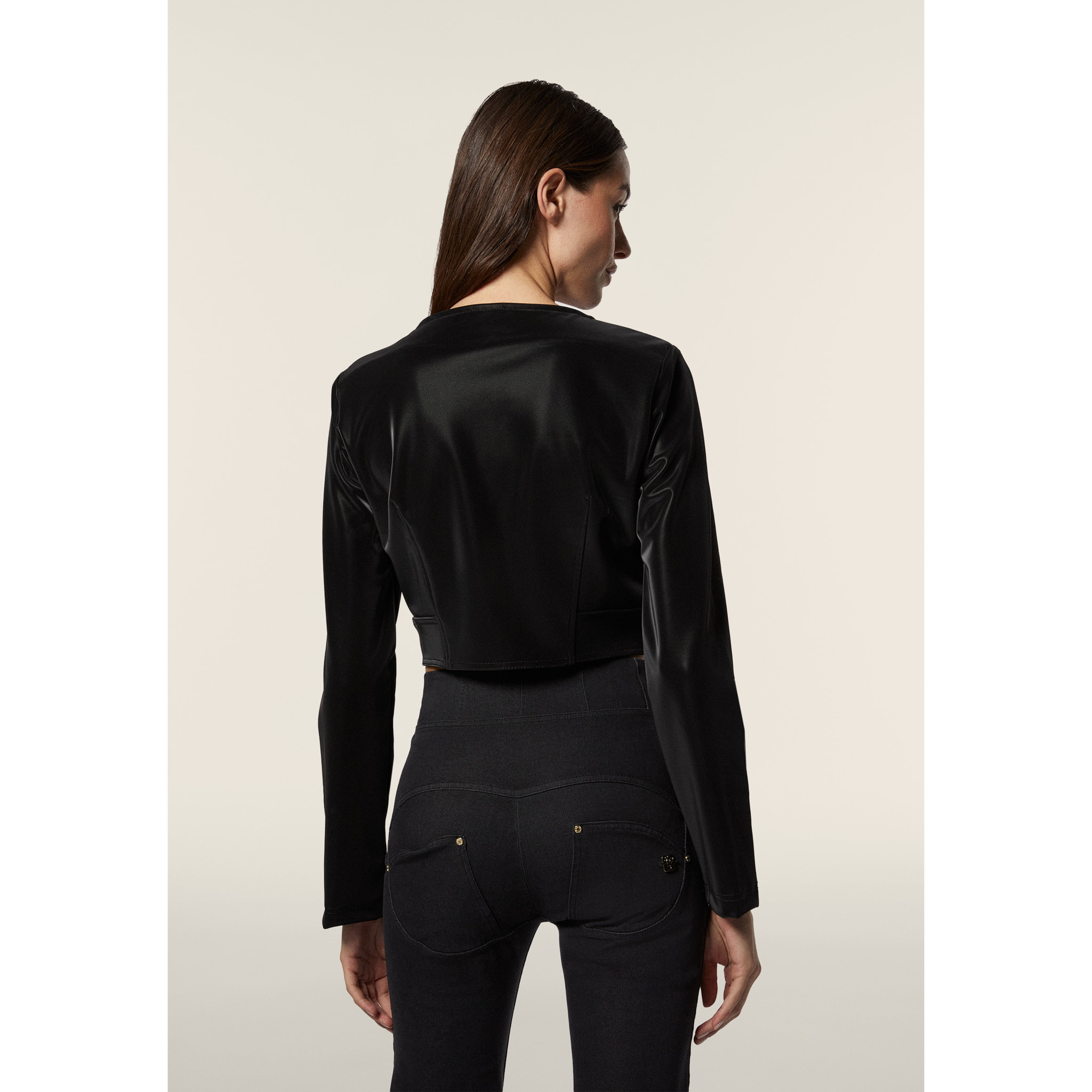 Giacca corta con zip da donna in similpelle lucida