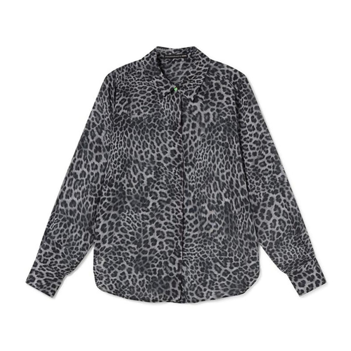 Camicia semitrasparente con stampa animalier e dettagli a contrasto