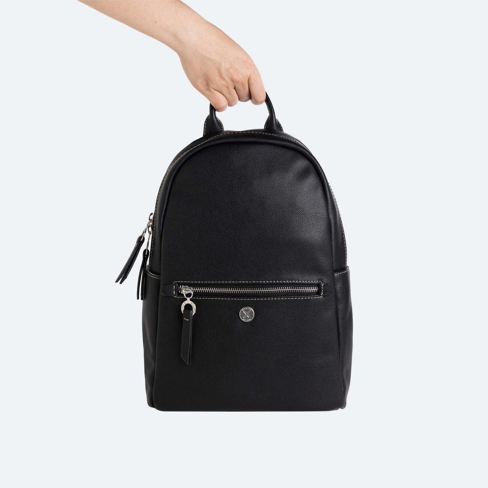 ESSENTIALS BACKPACK BLACK