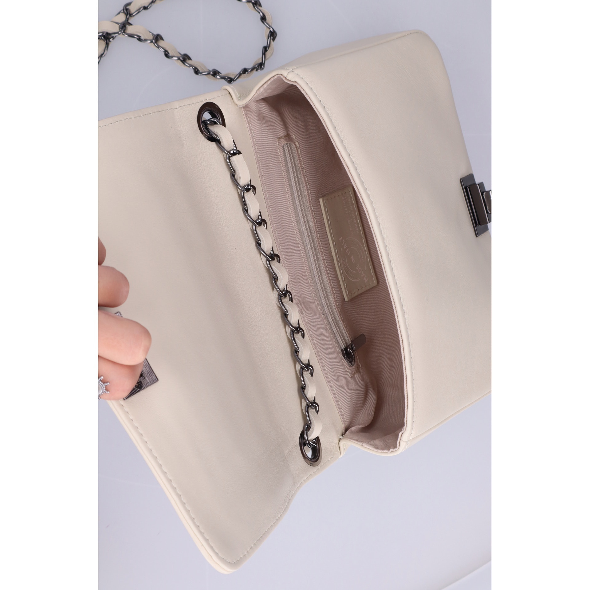 Gave Lux Borsa a tracolla