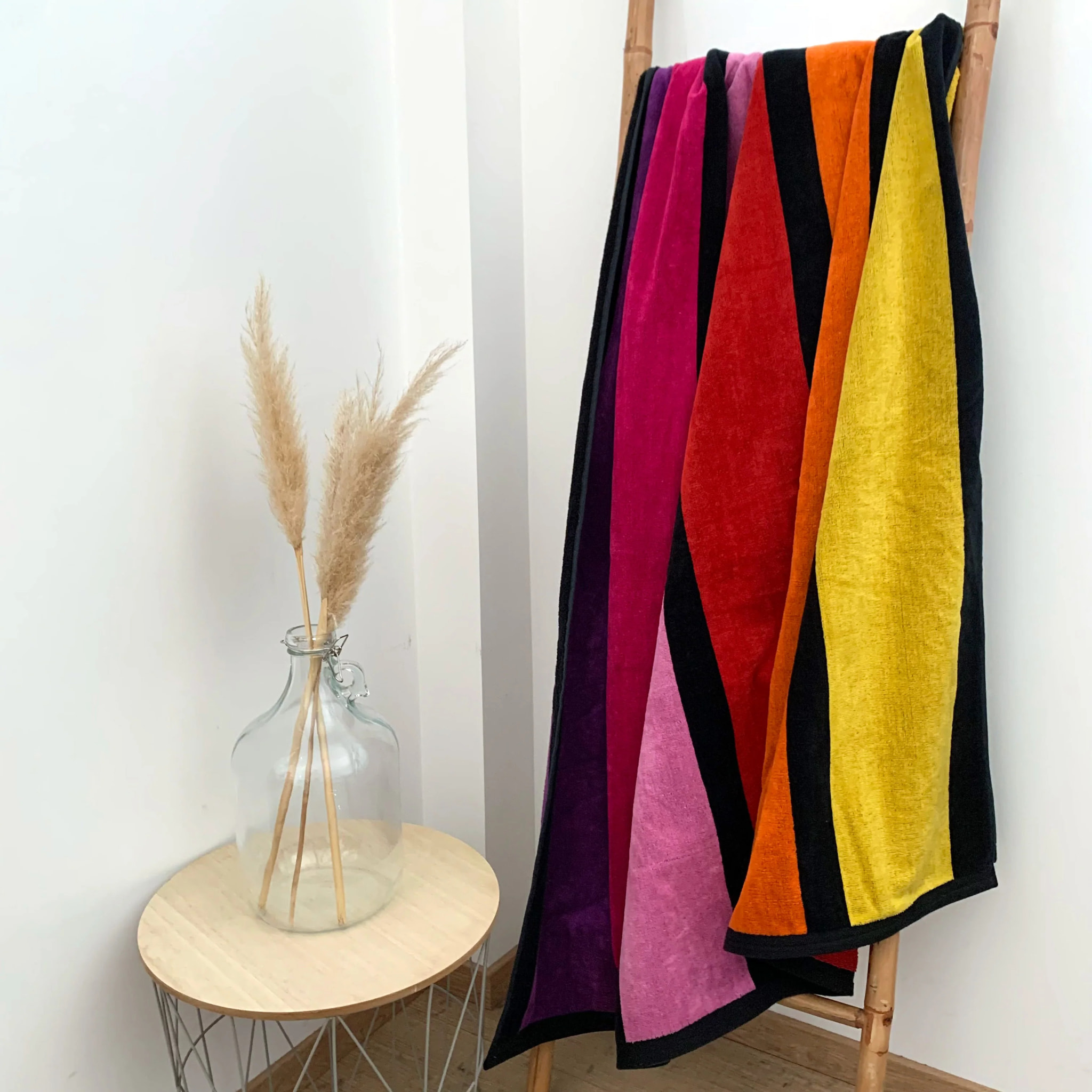 Serviette de plage L éponge velours Jacquard - Happy Chic - 470g/m²