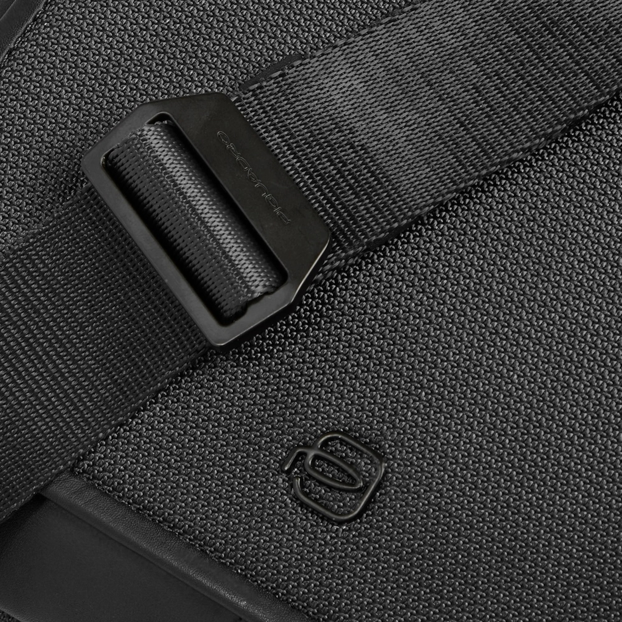 Piquadro Tracolla porta iPad®mini con tasca per AirPods®, schermata con protezione RFID