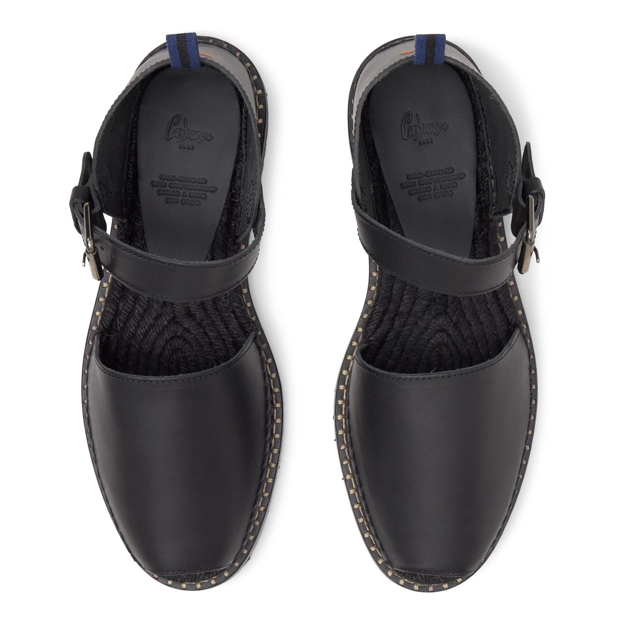 Alpargata Fer estilo menorquina plana en napa con hebilla