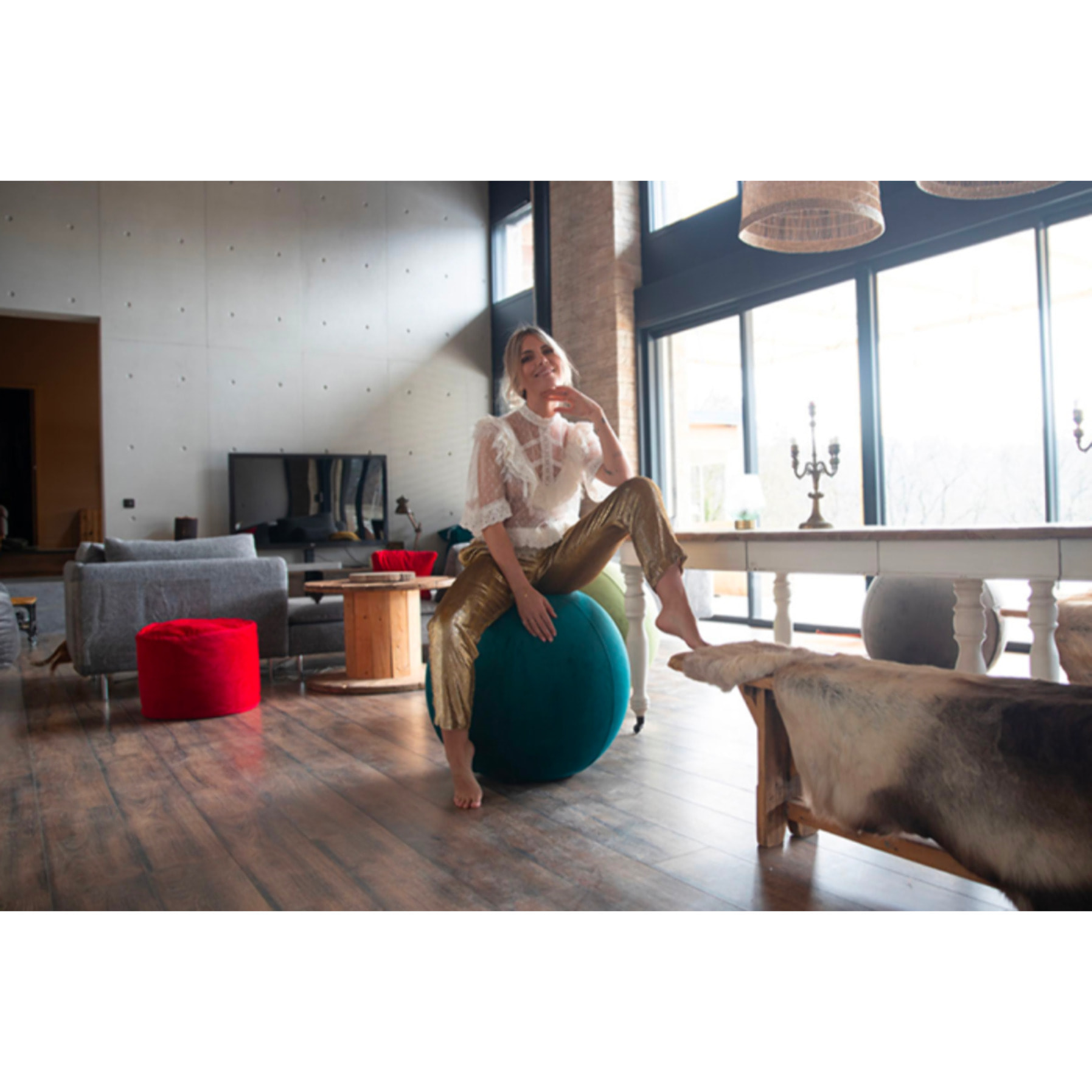 Celeste Velours Bleu Paon