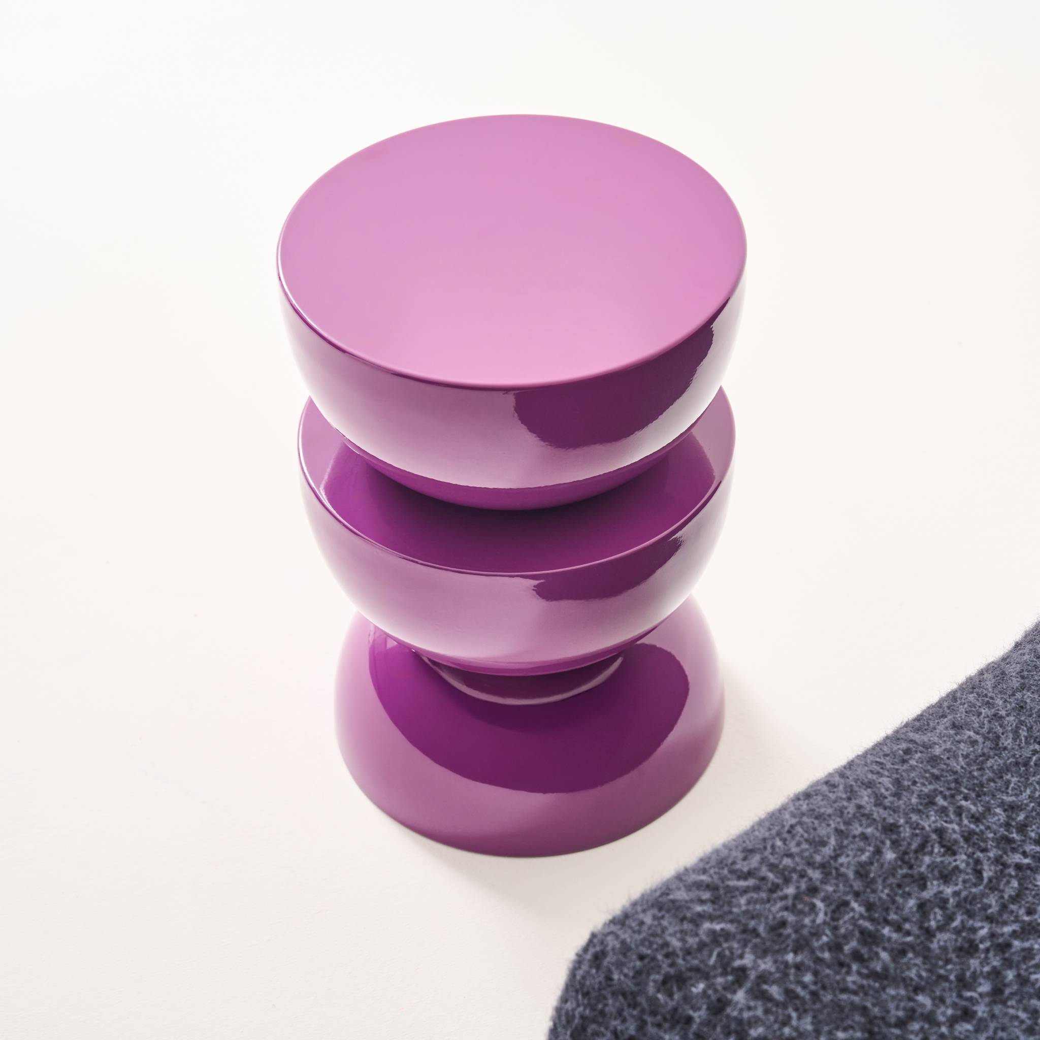 Table d'appoint, bout de canapé, table de chevet métal effet glossy Ø32 x H46,5cm COUMBA