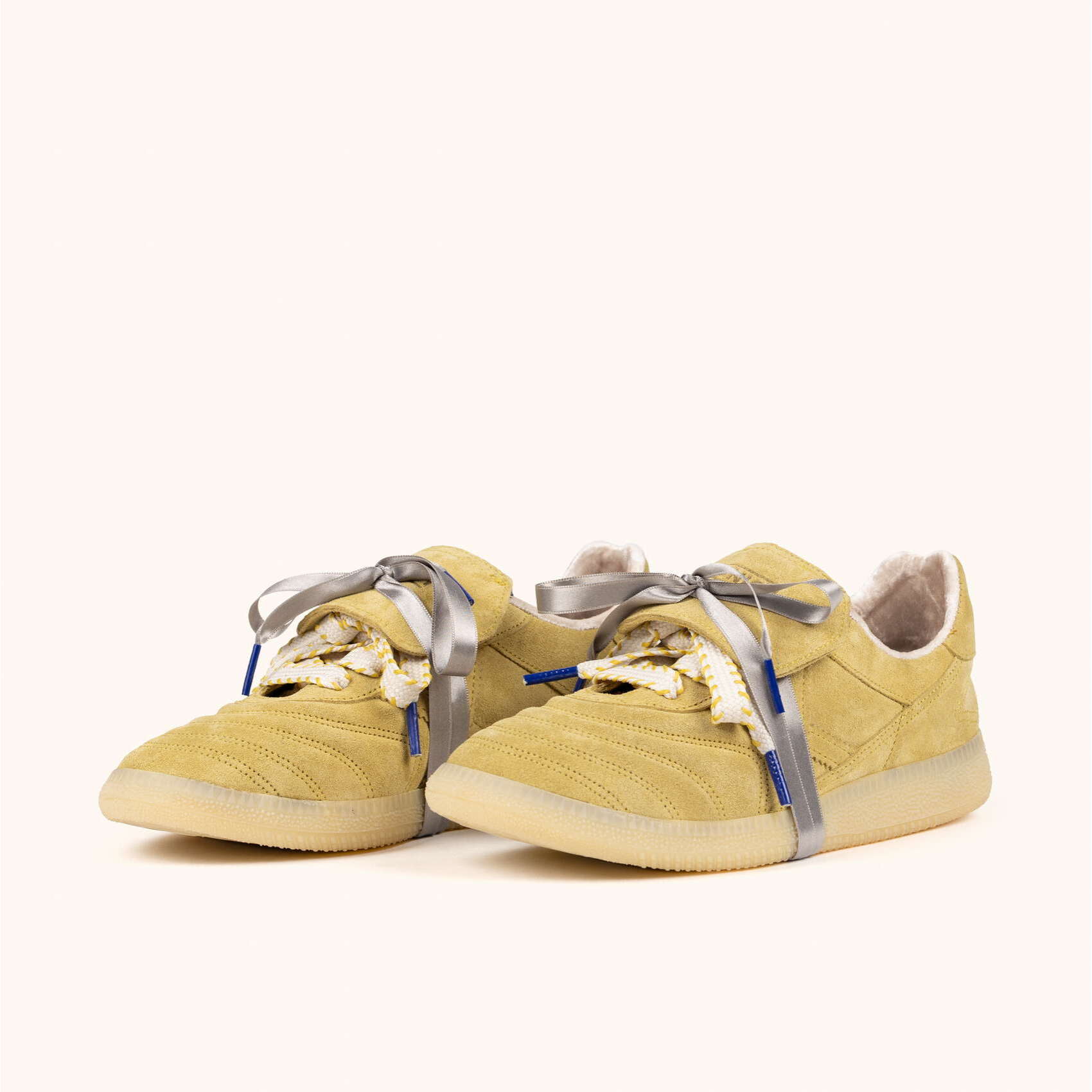 Zapatilla Retro-Futuro en Ante Amarillo con Doble Cordonera MUNICH MUNDIAL STRADA SUEDE 03