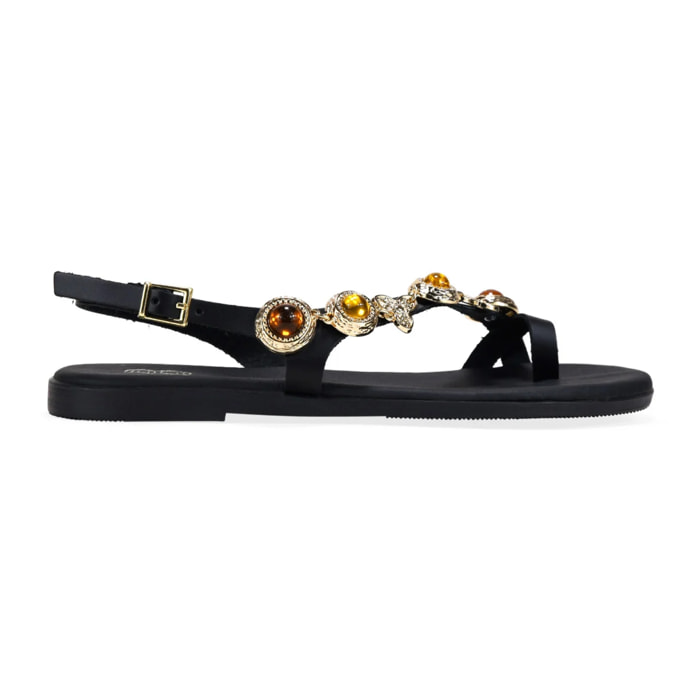 Sandalias planas negras en piel con tira joya