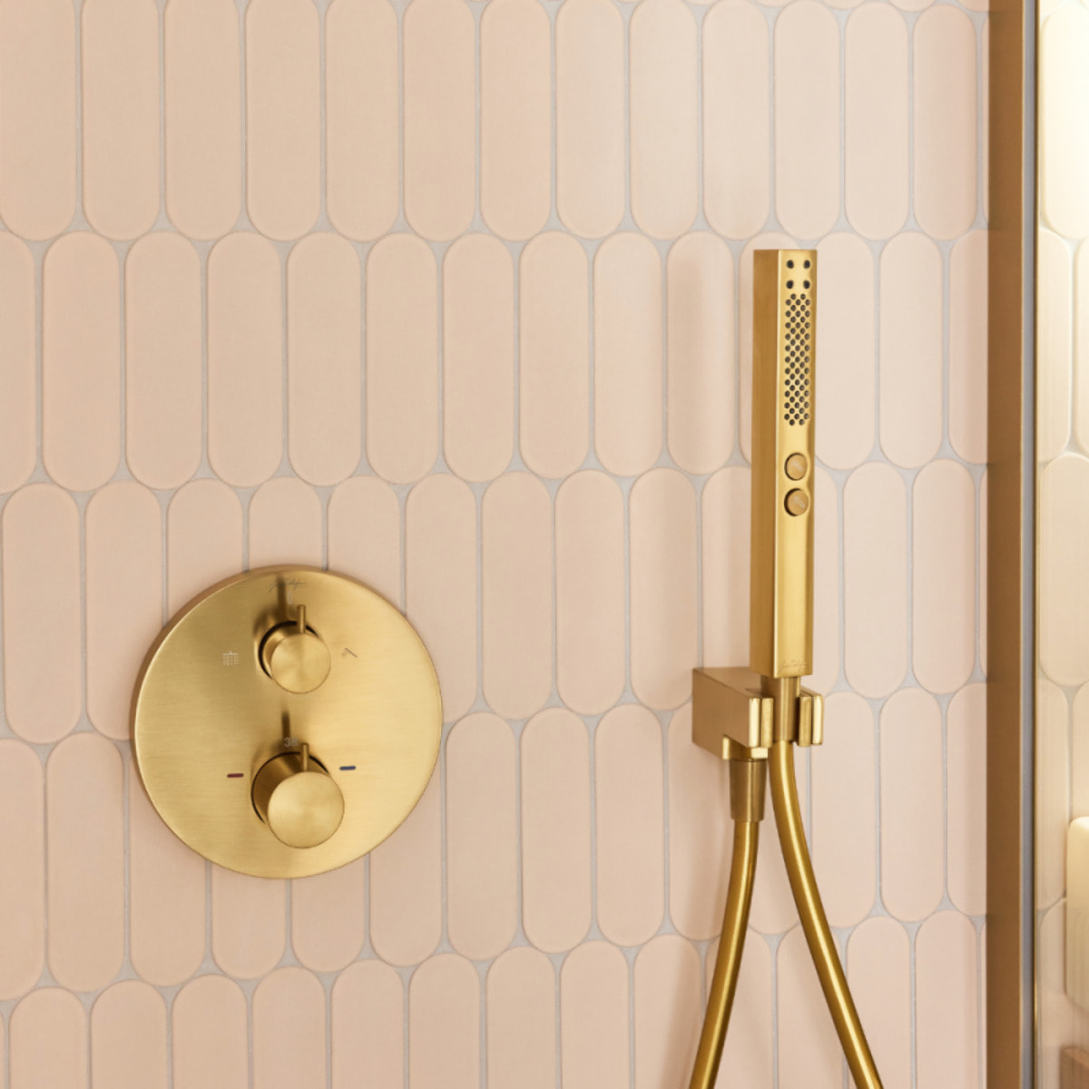 Pommeau de douche Shift+ carré 2 jets laiton brossé