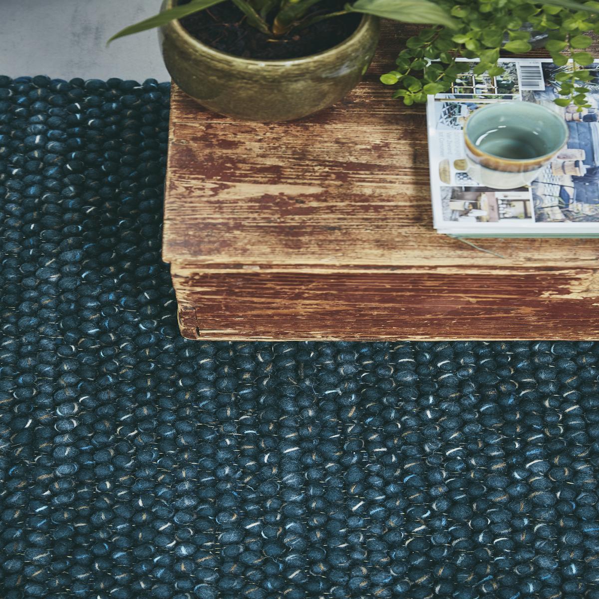 Tapis salon et chambre tissé en laine motif uni HAKA