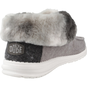 Zapatos Casual Mujer de la marca HEY DUDE  modelo WENDY FOLD Gray