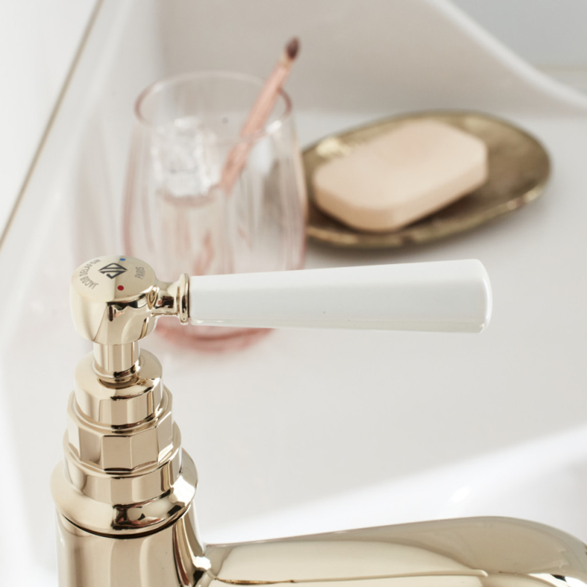 Pack meuble vasque Cléo 1889 rose velours + mitigeur or