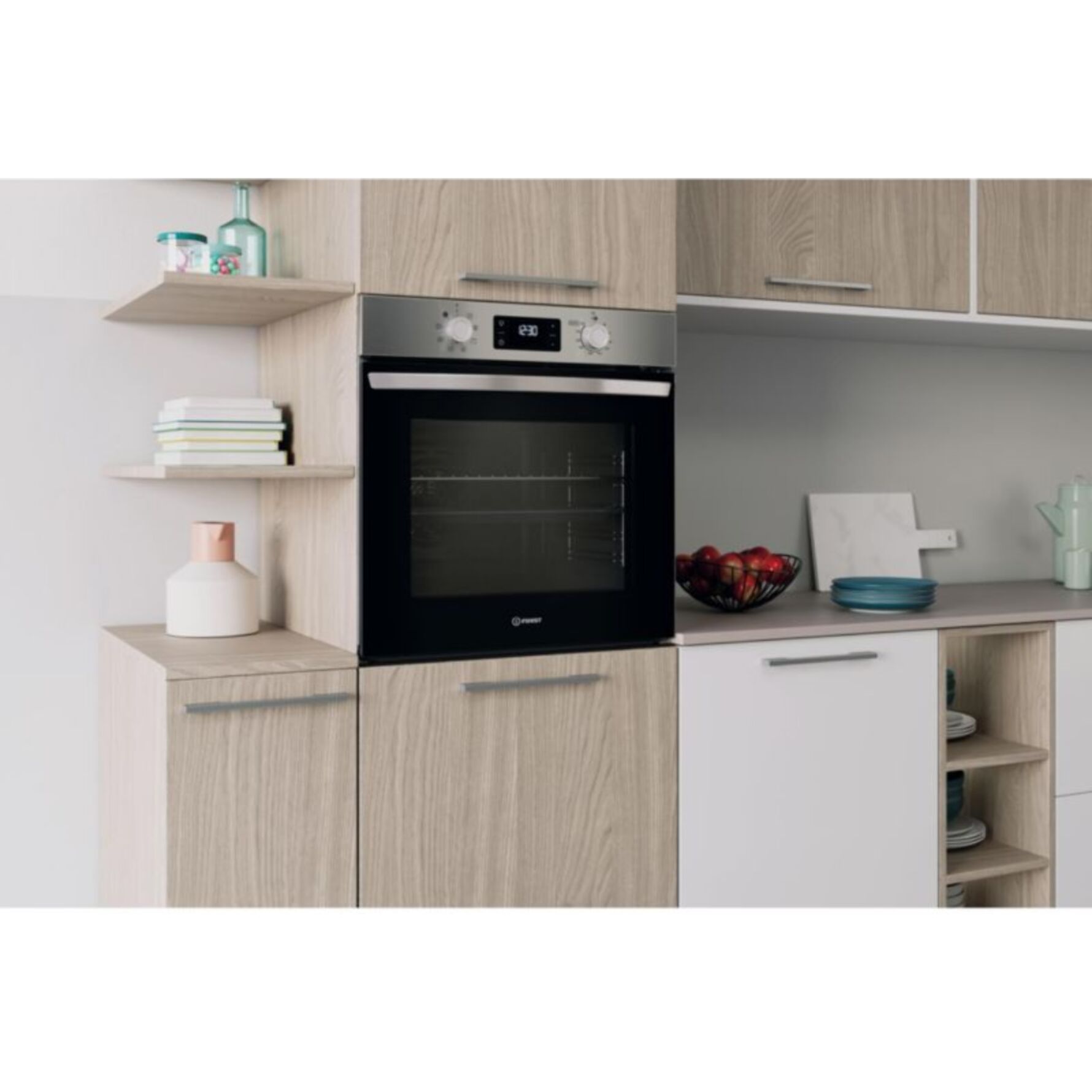 Four encastrable INDESIT IO275PX