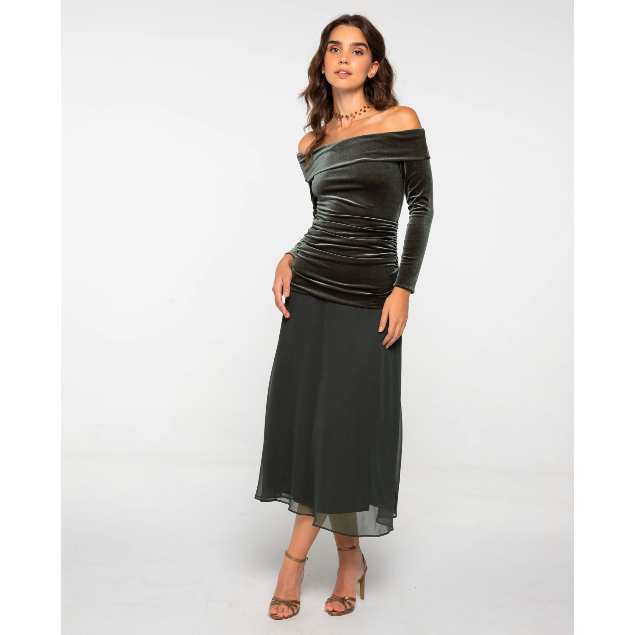 Vestido de punto elástico con flecos y corte ajustado de mujer