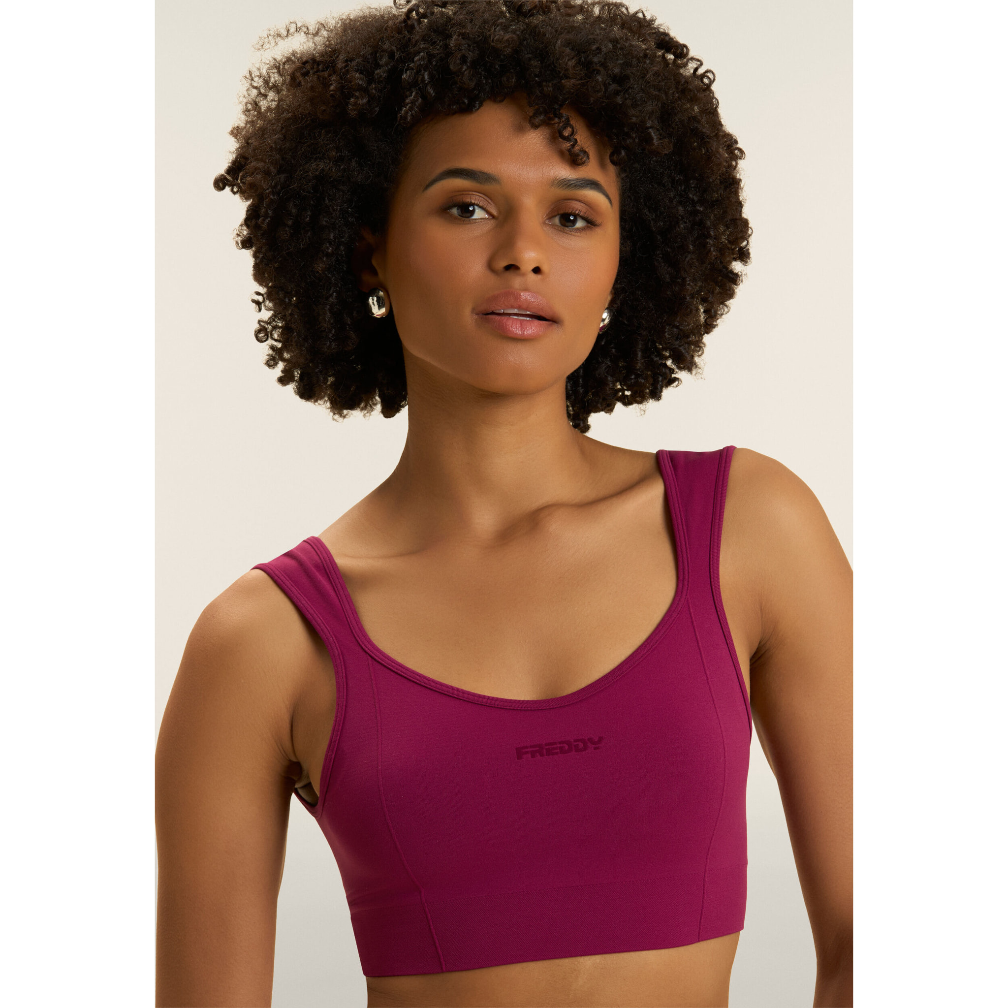 Top sportivo seamless con scollo a cuore e supporto leggero