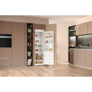 Réfrigérateur 1 porte encastrable HOTPOINT HASD18A031A1FR