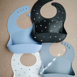 Mushie Babero Silicona Print