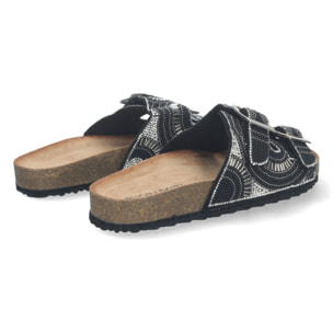 Sandalia Plana con Strass y Hebillas