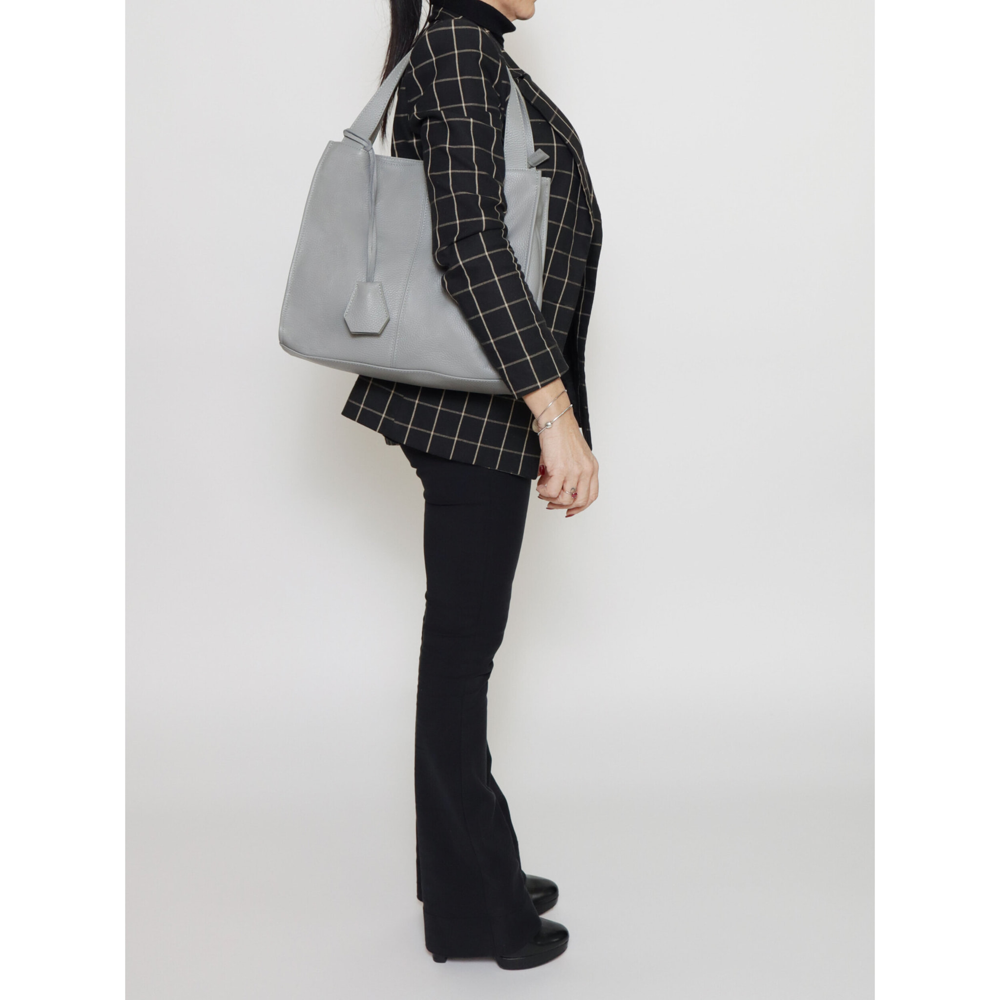 Borsa a spalla  da donna In Vera pelle Made in Italy 34x32x11 cm