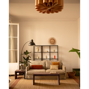 Mesa de centro de madera maciza en tono nogal de 110x45x35cm Alto: 45 Largo: 110 Ancho: 35