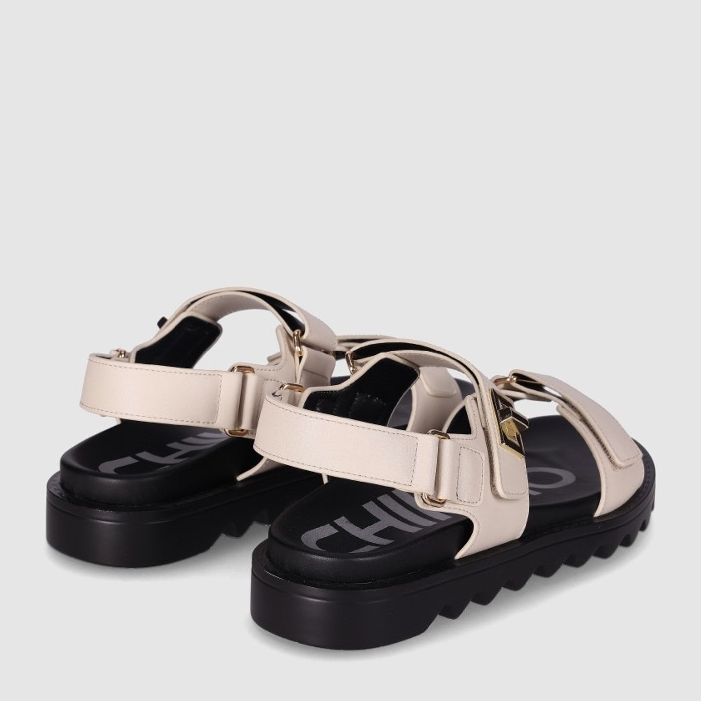 Sandalias - Beig - Tacón: Bajo