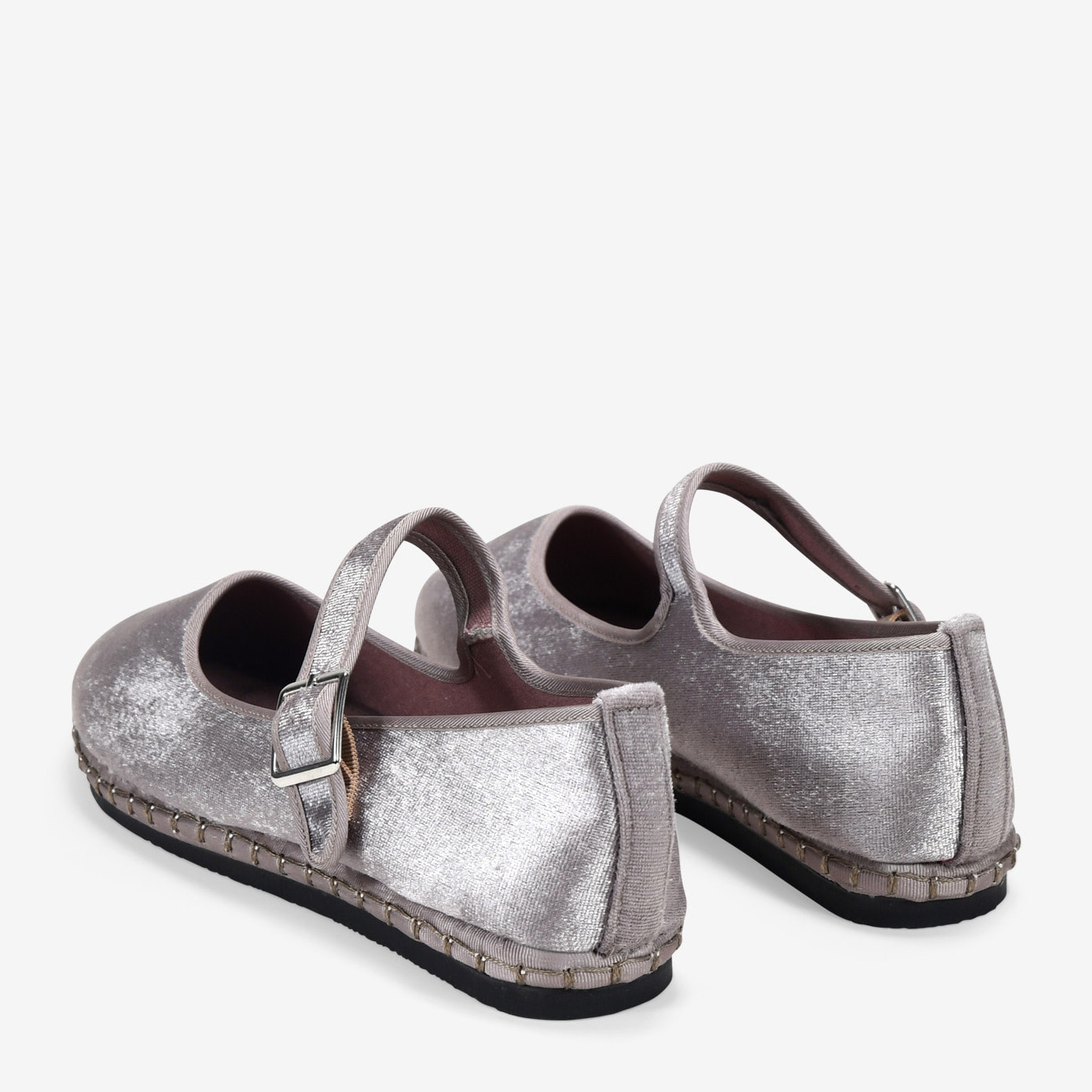 Bailarinas lila de terciopelo con hebilla