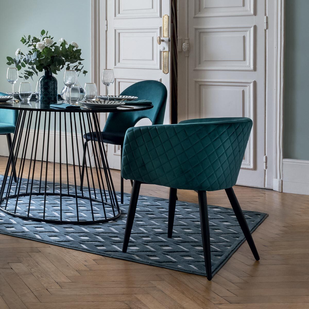 Fauteuil "Marlo" velours bleu canard