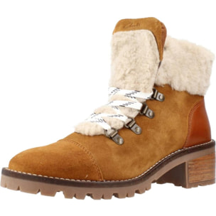 Botines Mujer de la marca CLARKS  modelo ROSELEIGH SKY MARRON