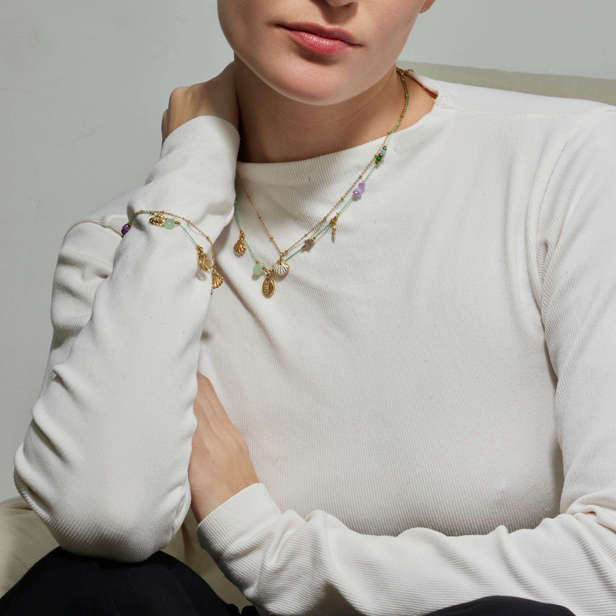 Collar con Cristal Multicolor acabado oro 18k