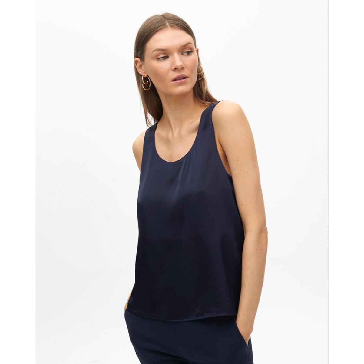 Top Basico con Spalline Larghe