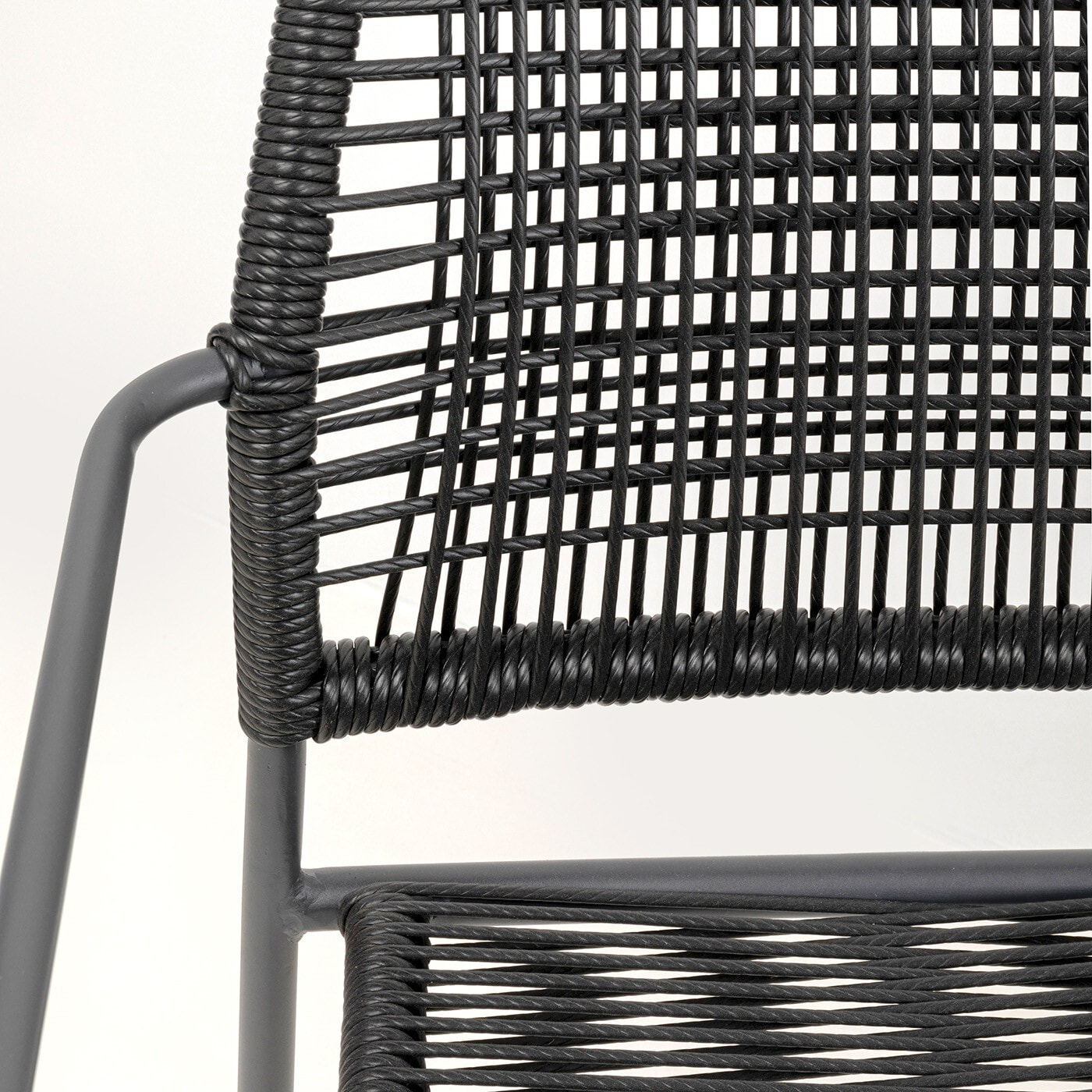 Chaise de jardin avec accoudoirs Madagascar noire Kare Design