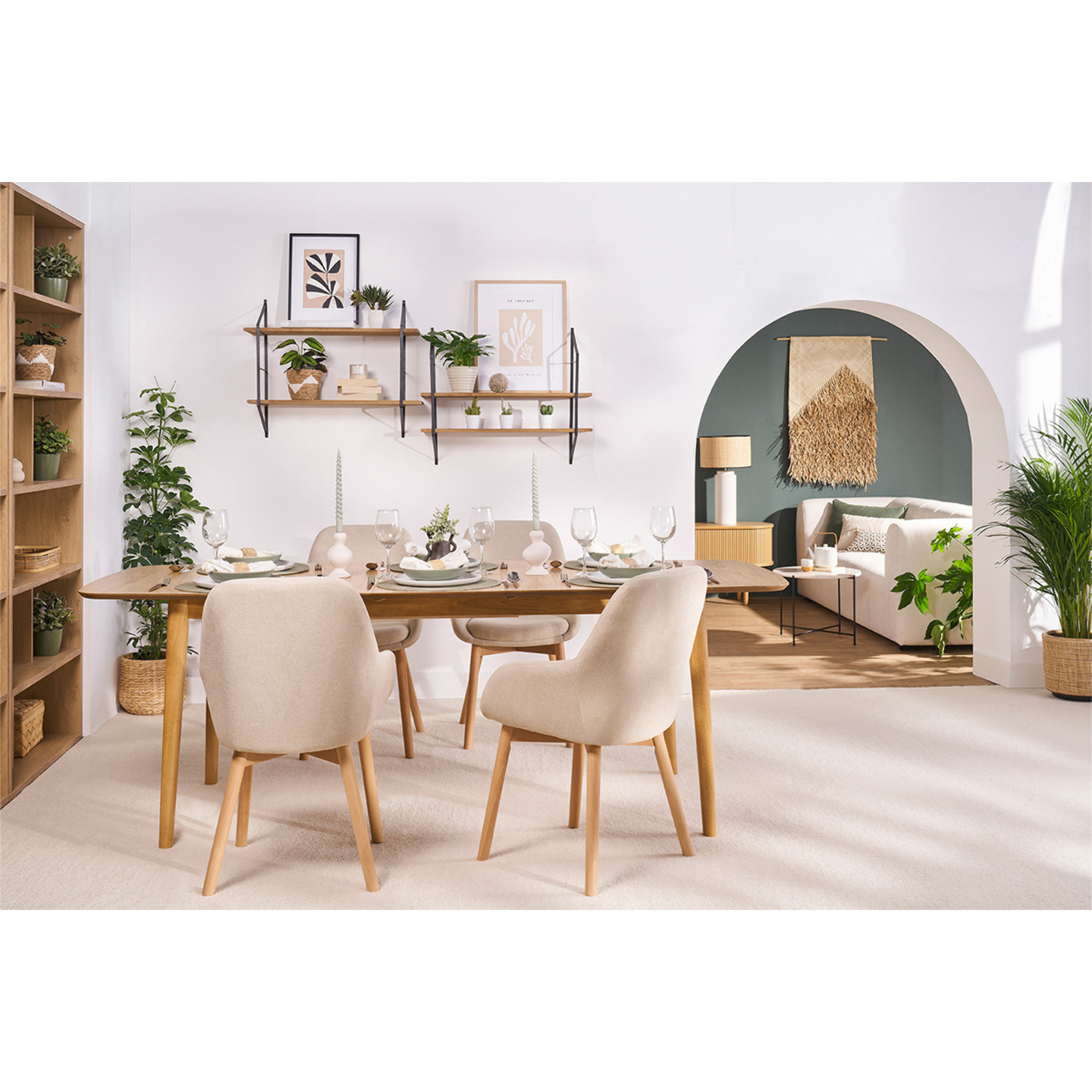 Fauteuils scandinaves en tissu effet velours jaune moutarde et bois clair massif (lot de 2) HOLO