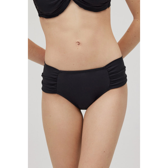 Slip bikini midi nero riducente