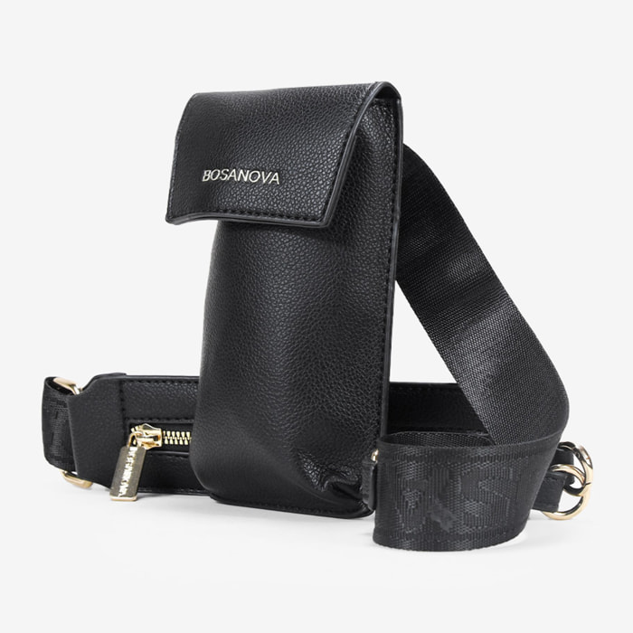 Riñonera plana negra con argollas