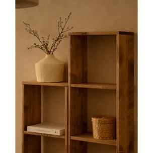 Estanteria de madera maciza en tono roble oscuro con 2 estantes Alto: 110 Largo: 40 Ancho: 20