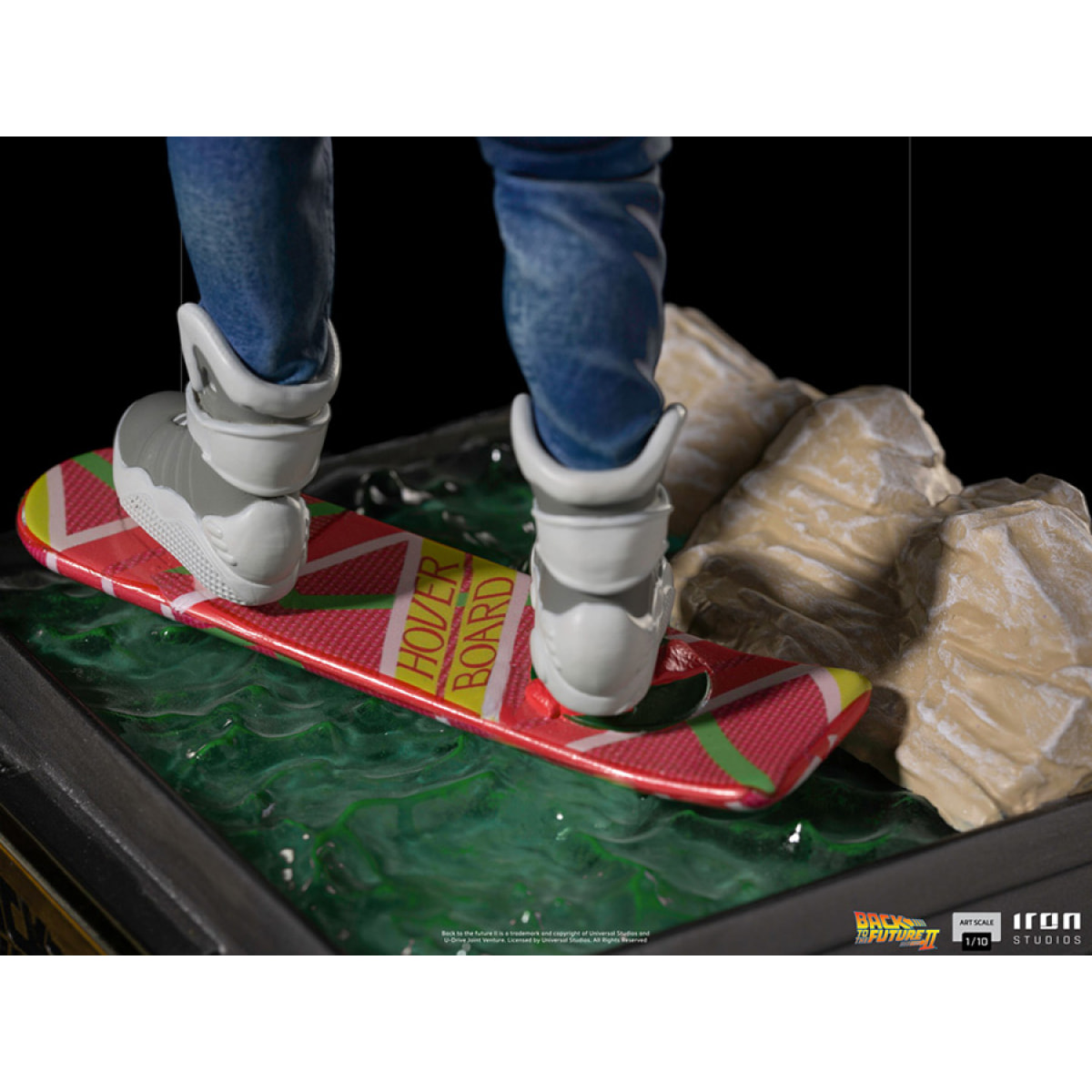 Ritorno al Futuro 2 Figura Marty Mcfly Hoverboard 20 cm Iron Studios